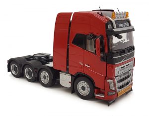 MarGe Models model VOLVO FH16 8x4 červená sběratelský model v měřítku 1:32 výrobce: MarGe Models materiál: kov/plast