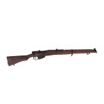 LORS replika puška Lee Enfield SMLE MK III Replika Puška Lee Enfield SMLE MK III Británie. Mechanismus repliky je pohyblivý.  Pušky Lee-Enfield tvořily od svého přijetí do výzbroje na přelomu 19. a 20. století až do konce druhé světové války hlavní pěchotní výzbroj britských ozbrojených sil i armád ostatních zemí Commonwealthu. Používala se i po druhé světové válce.  V roce 1889 byla přijata do výzbroje britské armády opakovací puška Lee-Metford Mk.I ráže .303 (7