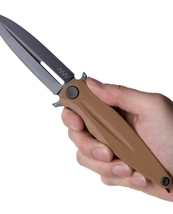 ANV Knives nůž ANV-Z400 BB DLC černá/hladké ostří G10 písková/Liner Lock Sebejistá elegance doplněná o aristokratické linky dává modelu Z400 právem nadvládu nad zbytkem našich zavíráků.   Dýkovité ostří vyrobené z oceli Sleipner